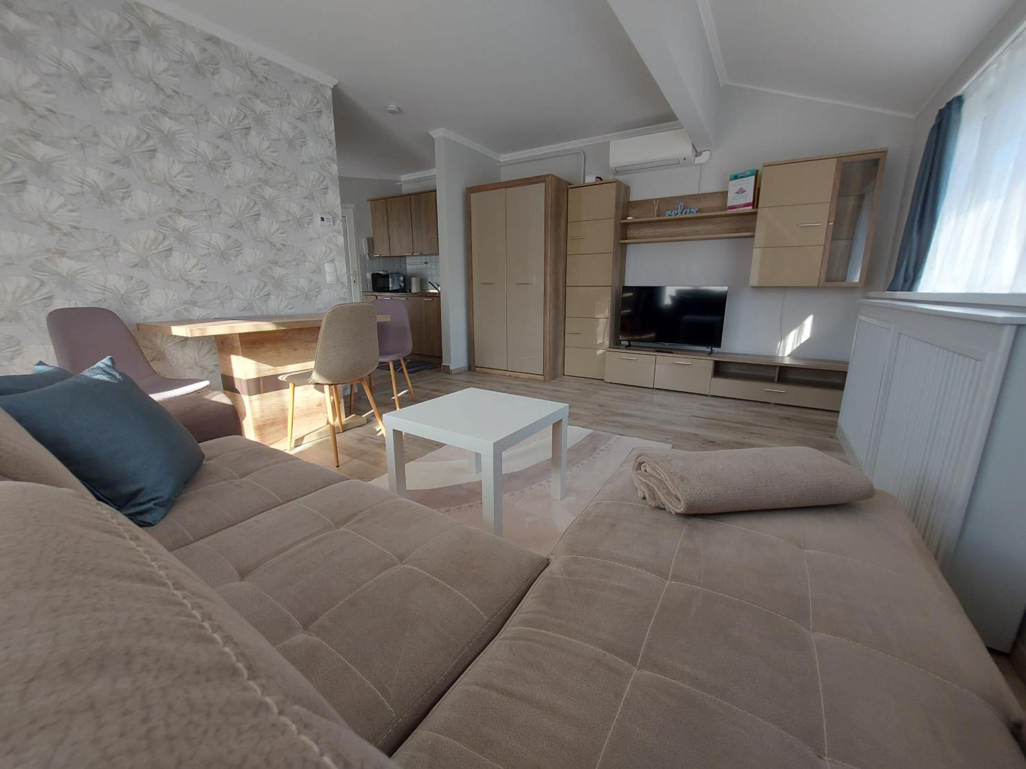 Hévíz Cafe Relax Apartments מראה חיצוני תמונה