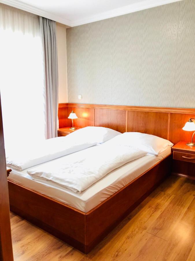 Hévíz Cafe Relax Apartments מראה חיצוני תמונה